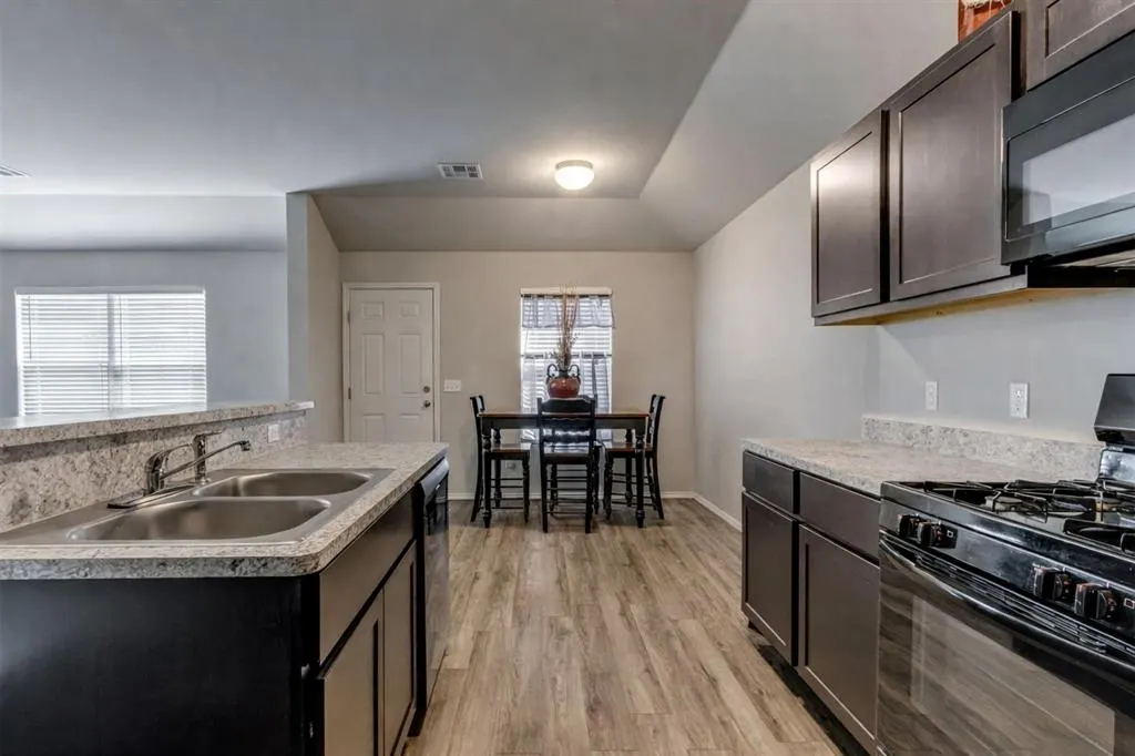 Photo 6 — 3015 Brooke Road, Chickasha, OK 73018