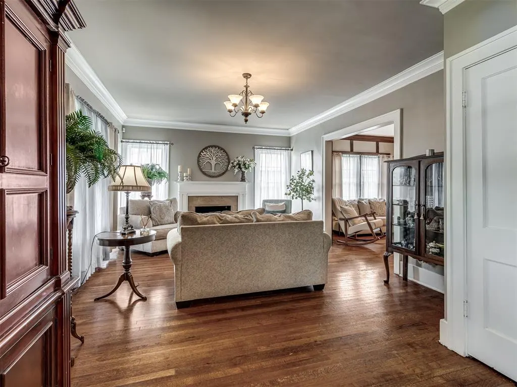 Photo 7 — 136 NW 18th Street, Oklahoma City, OK 73103