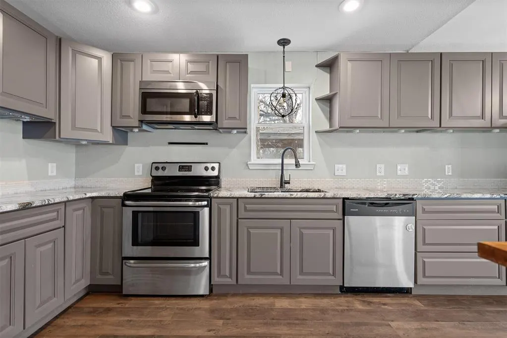 Photo 6 — 647 Durango Street, Ardmore, OK 73401