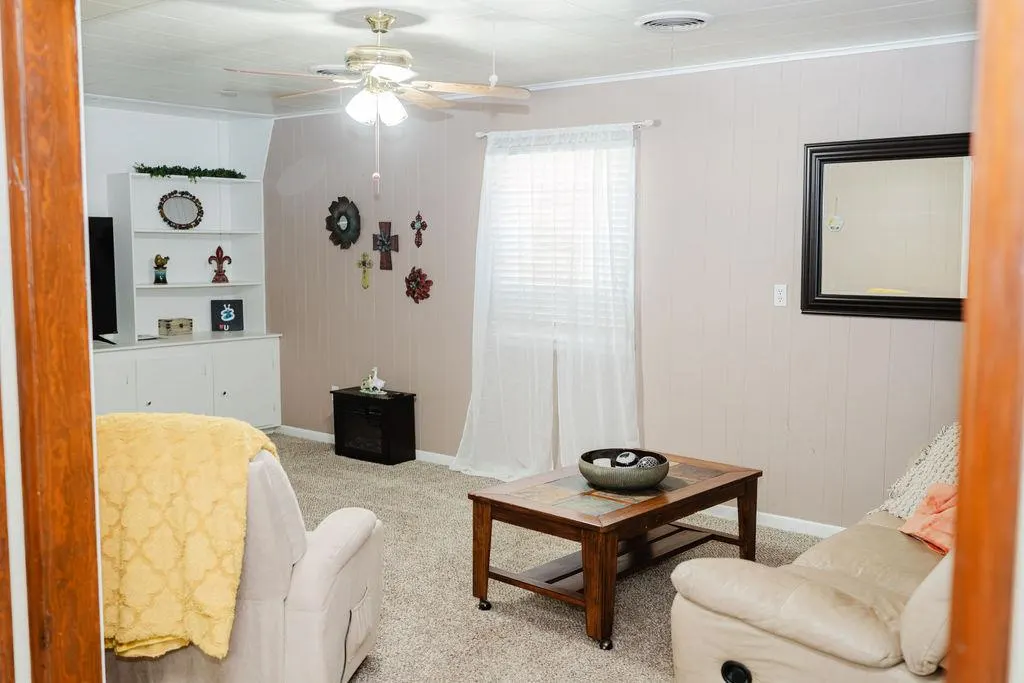 Photo 9 — 1605 W C Avenue, Elk City, OK 73644