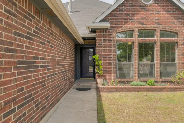 Photo 4 — 19 N Rockypoint Drive, Edmond, OK 73003