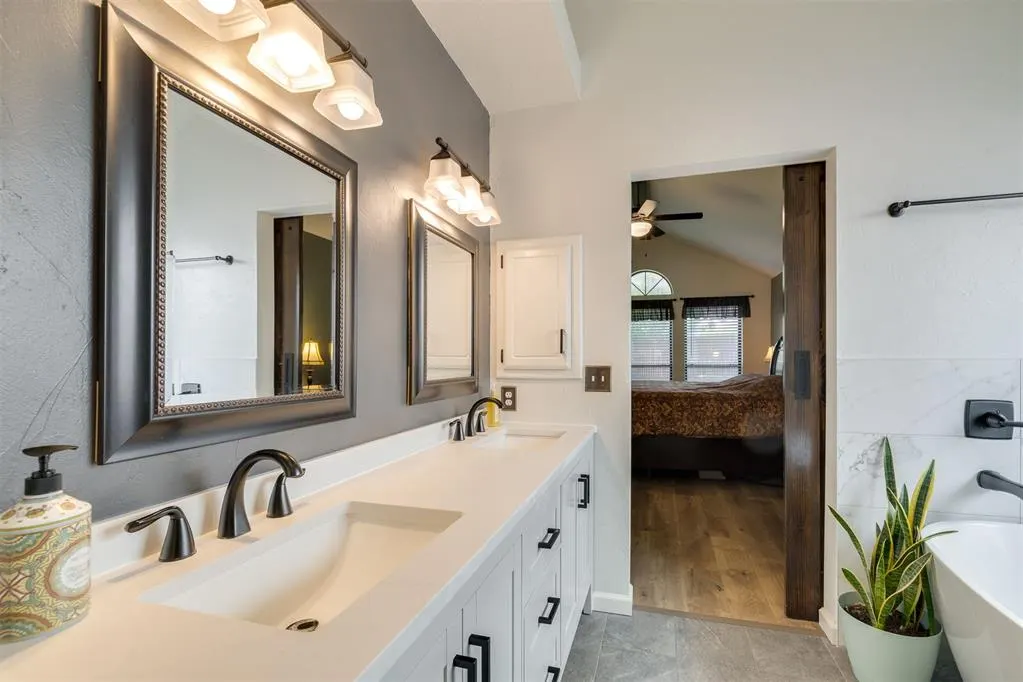Photo 32 — 19 N Rockypoint Drive, Edmond, OK 73003