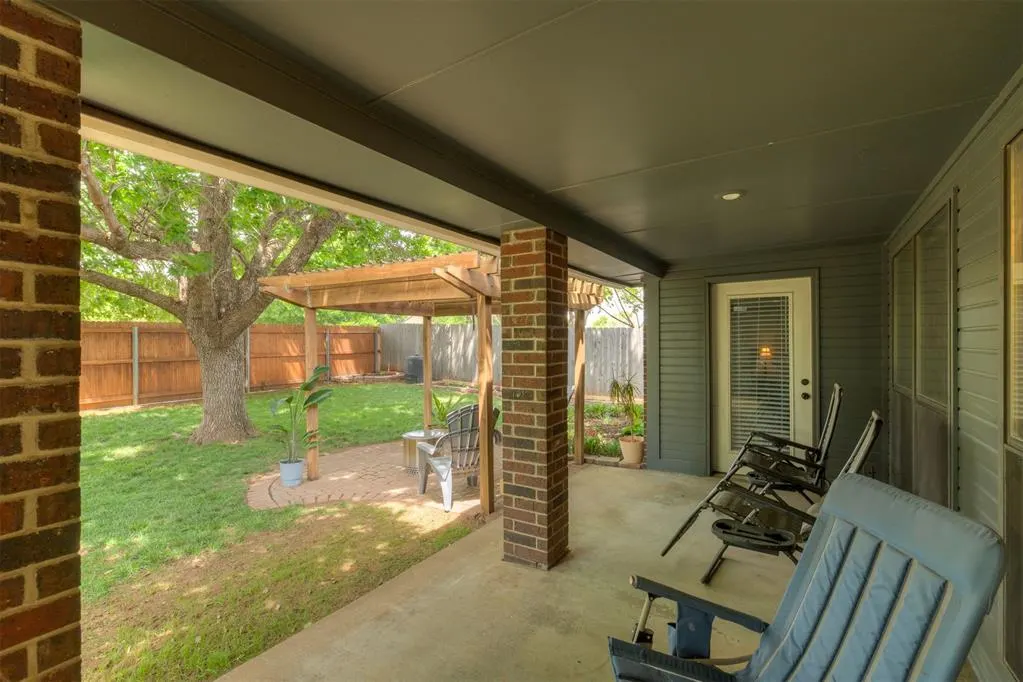 Photo 34 — 19 N Rockypoint Drive, Edmond, OK 73003