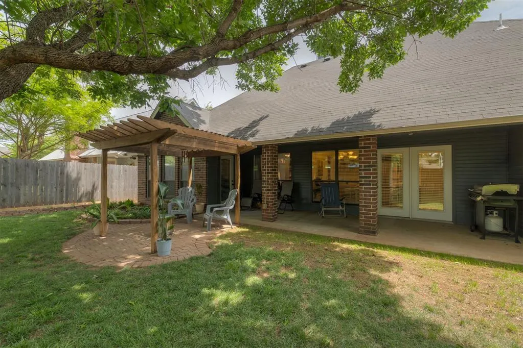 Photo 35 — 19 N Rockypoint Drive, Edmond, OK 73003
