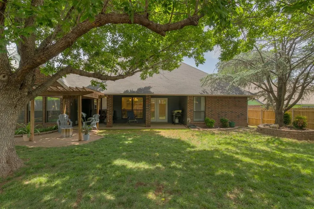 Photo 37 — 19 N Rockypoint Drive, Edmond, OK 73003