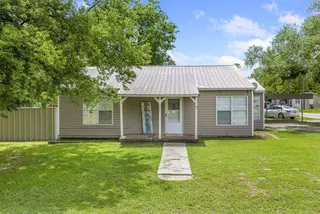 Sold home at 303 E Main Street