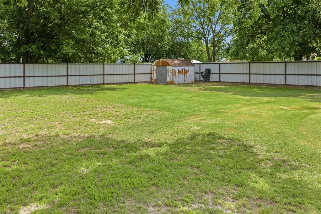 Photo 27 — 303 E Main Street, Ringling, OK 73456