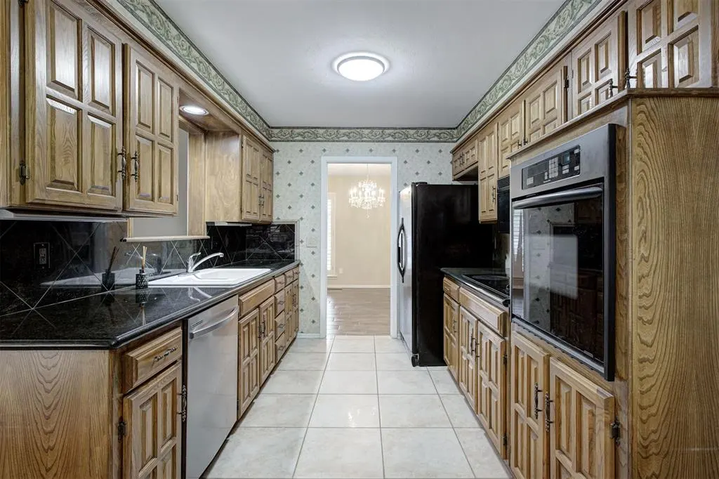Photo 11 — 2624 NW 113th Street, Oklahoma City, OK 73120