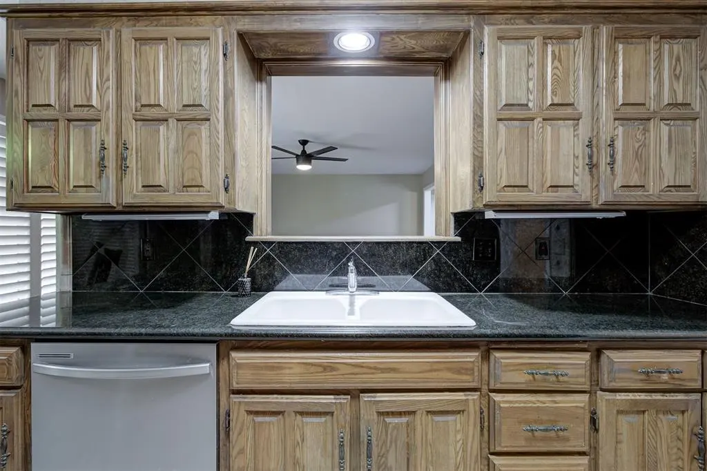 Photo 13 — 2624 NW 113th Street, Oklahoma City, OK 73120