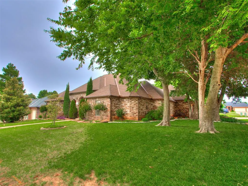 Photo 4 — 13000 Red Cedar Circle, Oklahoma City, OK 73131