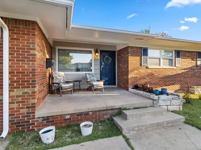 Photo 3 — 3229 NW 68th Street, Oklahoma City, OK 73116