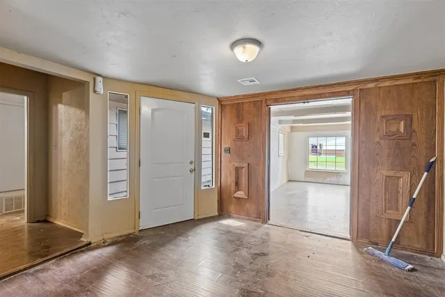 Photo 5 — 429 W Fairchild Drive, Midwest City, OK 73110