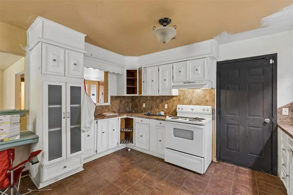 Photo 12 — 429 W Fairchild Drive, Midwest City, OK 73110