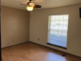 Photo 9 — 4516 SE 35th Street, Oklahoma City, OK 73115