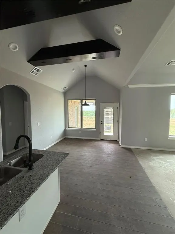 Photo 3 — 2807 Cedar Ridge Street, Seminole, OK 74868