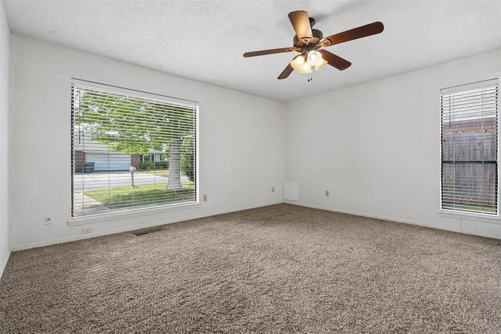Photo 18 — 3703 Southwind Avenue, Oklahoma City, OK 73179