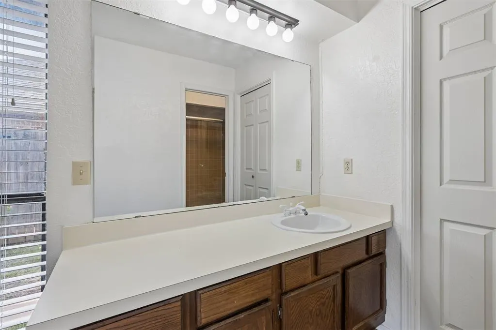Photo 24 — 3703 Southwind Avenue, Oklahoma City, OK 73179