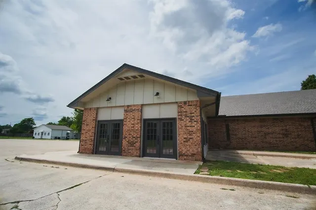 Photo 3 — 2040 W Boyd Street, Norman, OK 73069