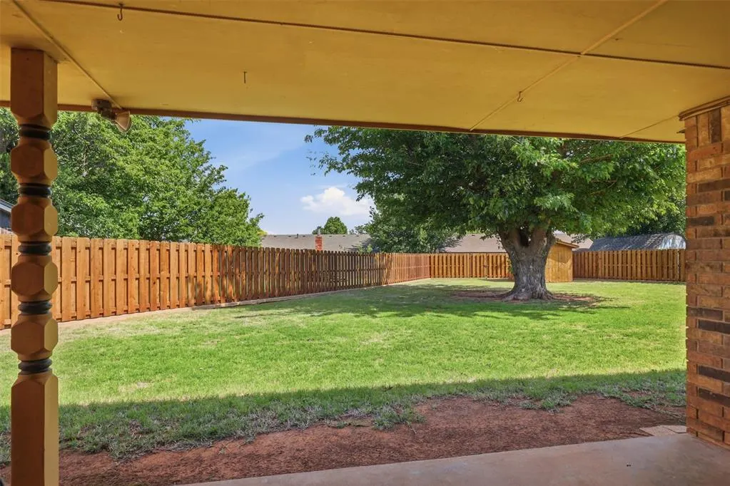 Photo 43 — 916 W Fay Avenue, Kingfisher, OK 73750