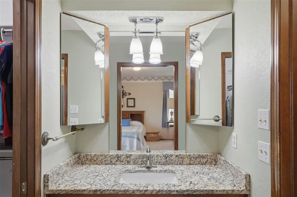 Photo 27 — 916 W Fay Avenue, Kingfisher, OK 73750