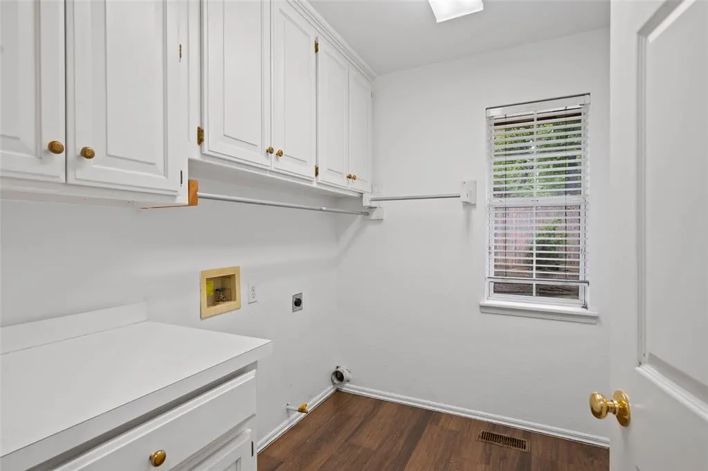 Photo 10 — 205 Berkshire Drive, Edmond, OK 73034