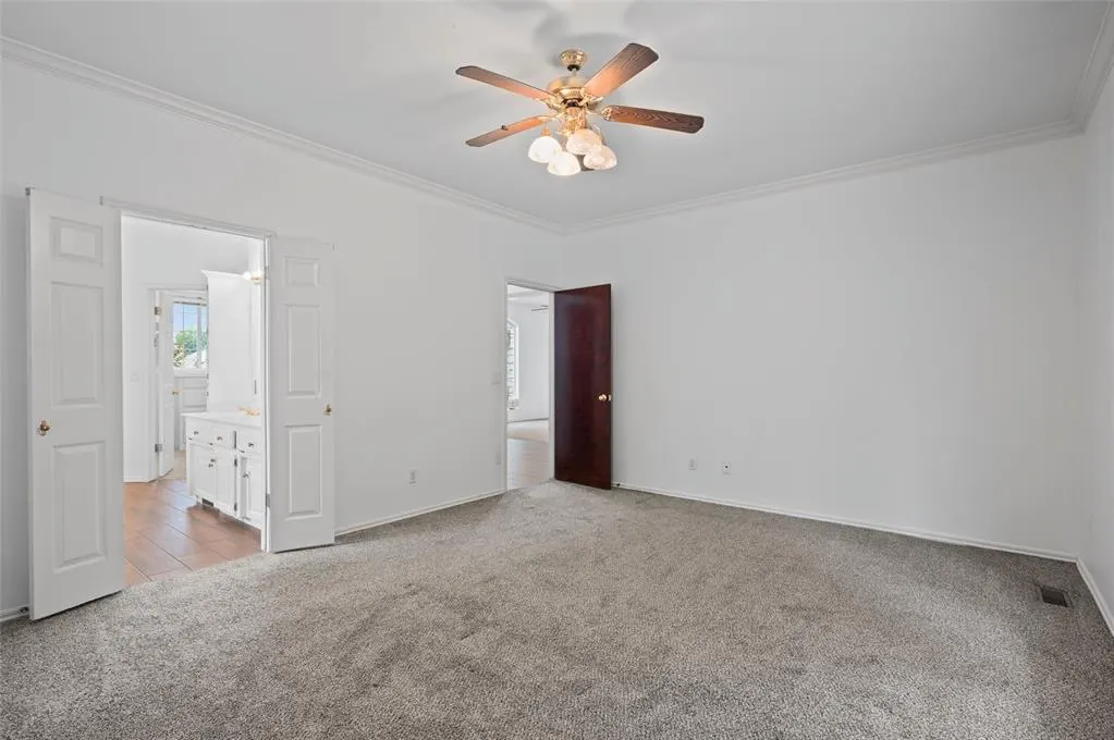 Photo 13 — 205 Berkshire Drive, Edmond, OK 73034