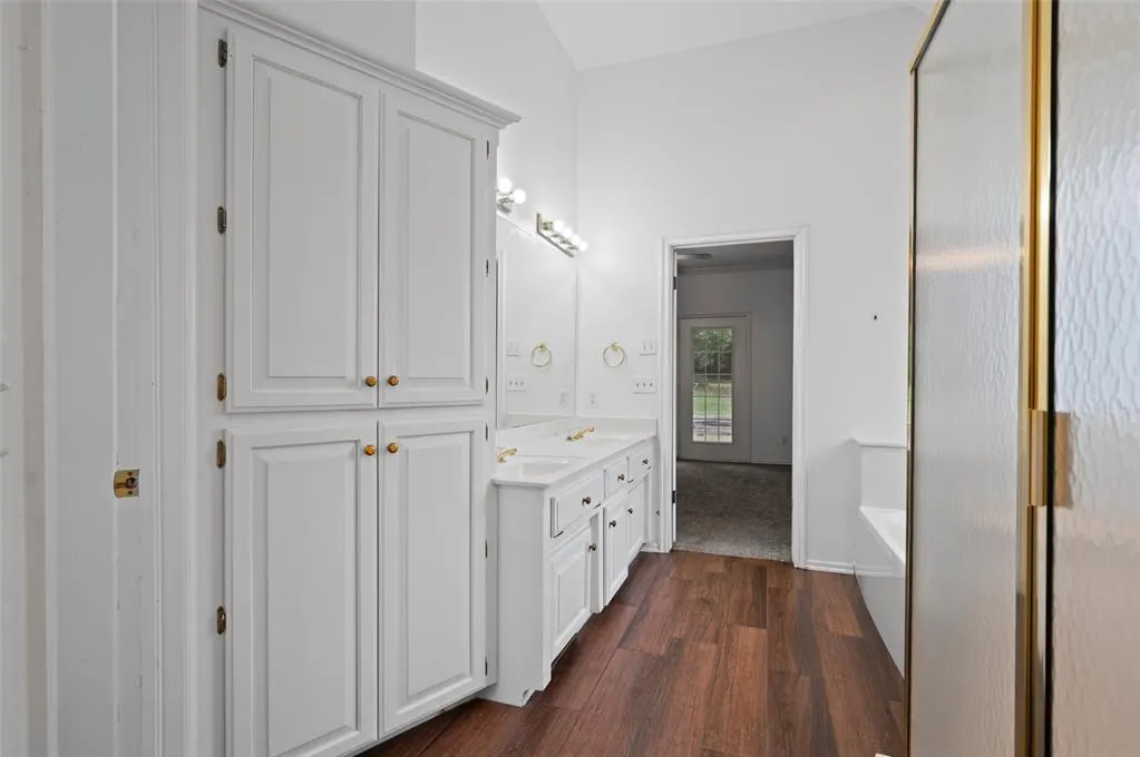 Photo 15 — 205 Berkshire Drive, Edmond, OK 73034