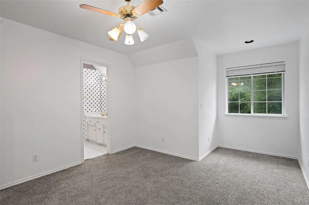 Photo 18 — 205 Berkshire Drive, Edmond, OK 73034
