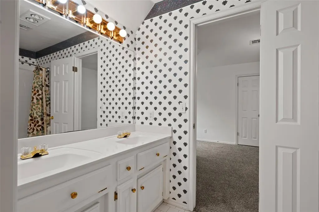 Photo 19 — 205 Berkshire Drive, Edmond, OK 73034