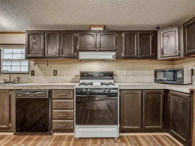 Photo 5 — 5609 E Horse Ranch Road, Perkins, OK 74059