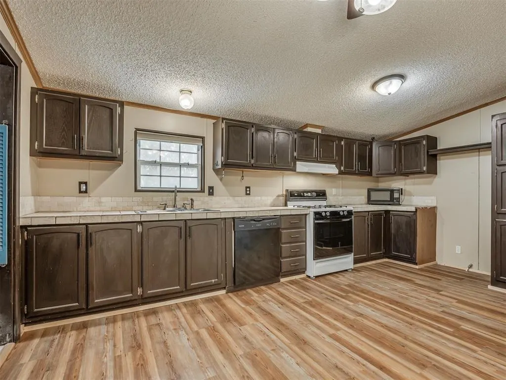 Photo 6 — 5609 E Horse Ranch Road, Perkins, OK 74059