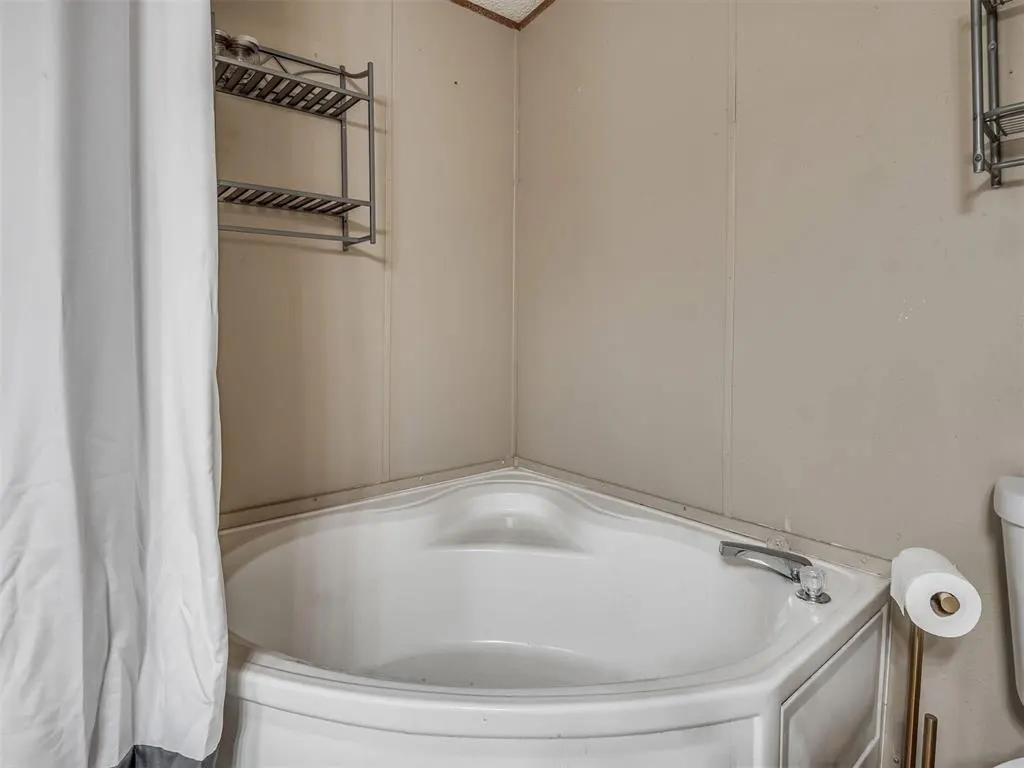 Photo 11 — 5609 E Horse Ranch Road, Perkins, OK 74059