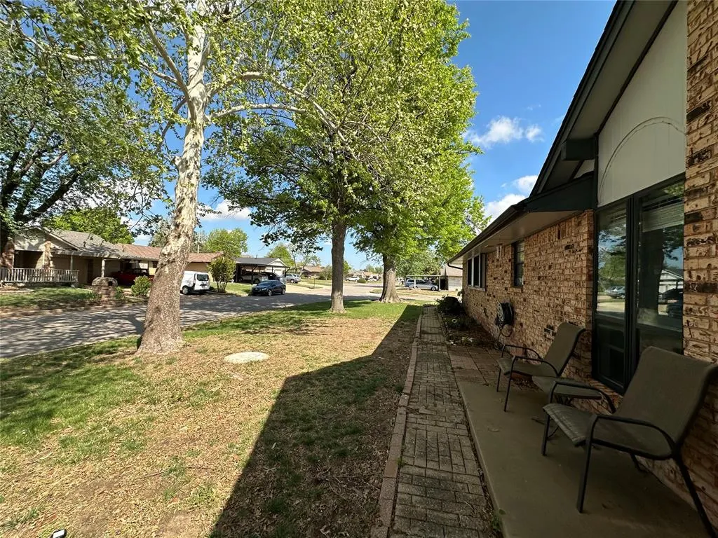 Photo 3 — 10012 S Blackwelder Avenue, Oklahoma City, OK 73139