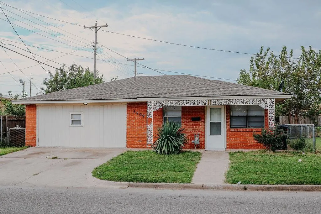 Photo 4 — 5909 S Klein (PACKAGE of 2 HOMES) Avenue (PACKAGE of 2 HOMES), Oklahoma City, OK 73109