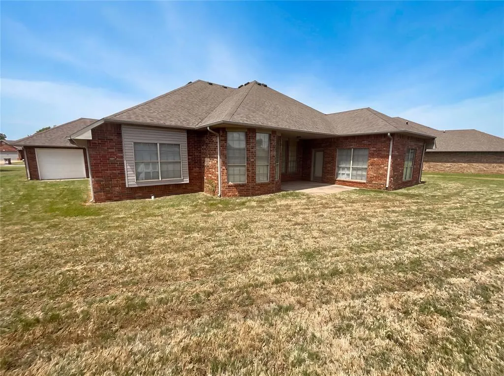 Photo 5 — 13808 S Robinson Avenue, Oklahoma City, OK 73170