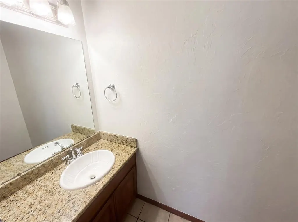 Photo 11 — 13808 S Robinson Avenue, Oklahoma City, OK 73170