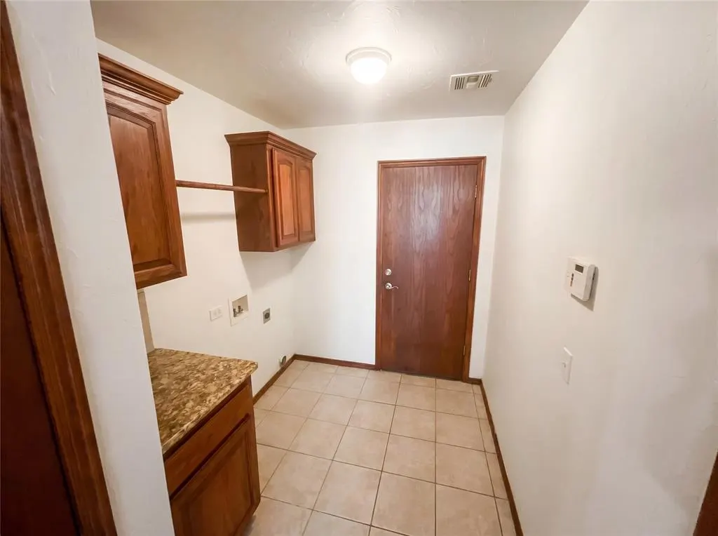 Photo 17 — 13808 S Robinson Avenue, Oklahoma City, OK 73170