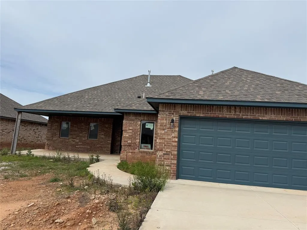 Photo 2 — 2805 Cedar Ridge Street, Seminole, OK 74868