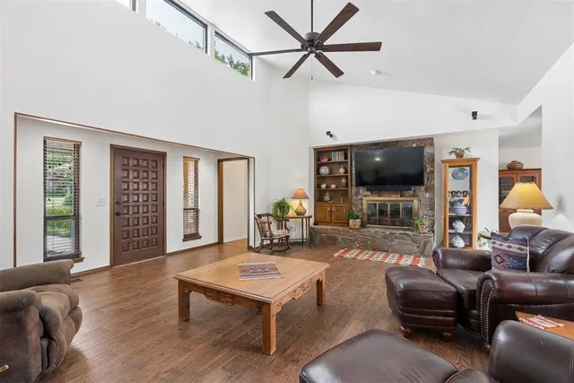 Photo 6 — 1704 Seminole Drive, Edmond, OK 73013