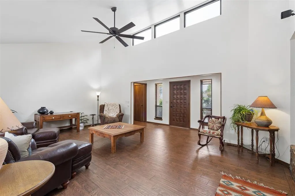 Photo 7 — 1704 Seminole Drive, Edmond, OK 73013
