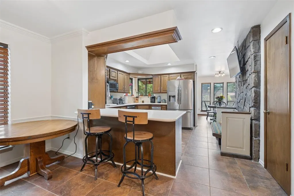 Photo 12 — 1704 Seminole Drive, Edmond, OK 73013