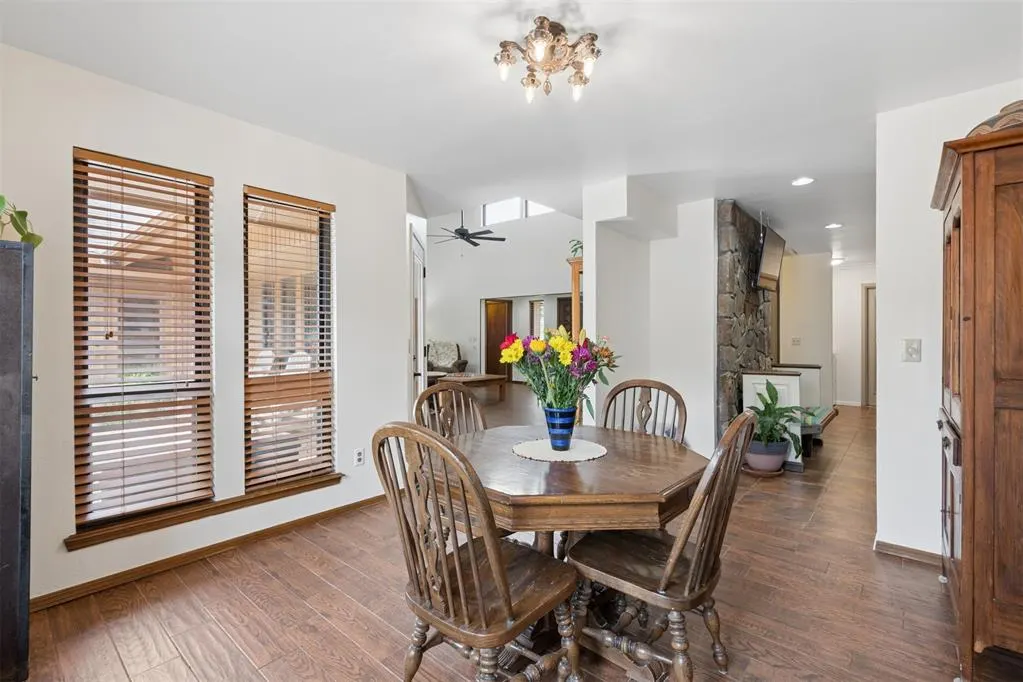 Photo 15 — 1704 Seminole Drive, Edmond, OK 73013