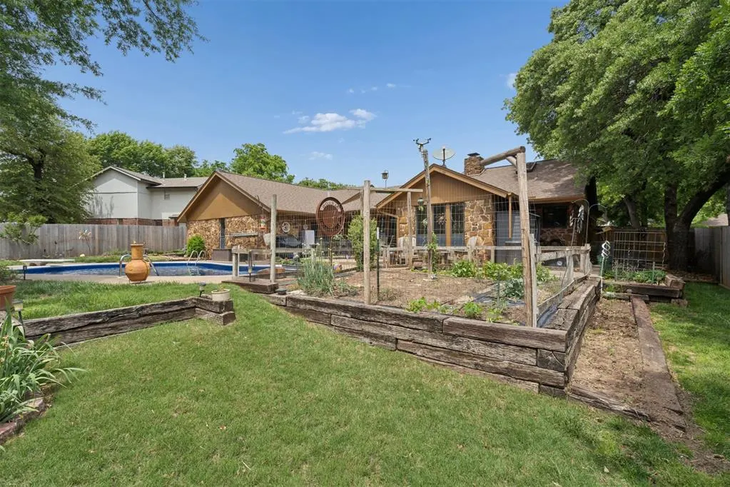 Photo 36 — 1704 Seminole Drive, Edmond, OK 73013