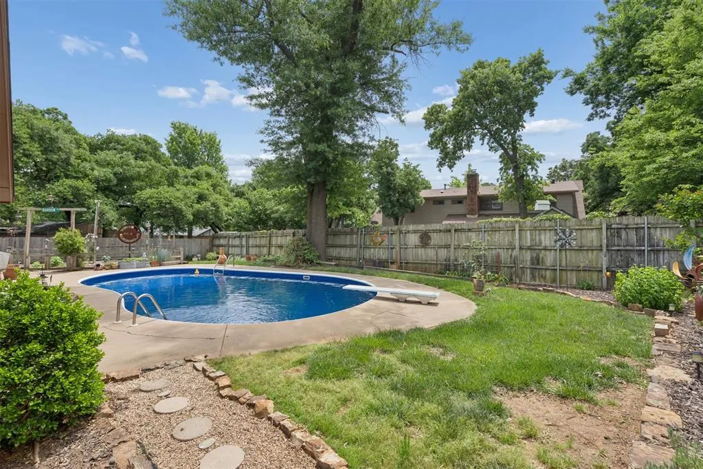 Photo 38 — 1704 Seminole Drive, Edmond, OK 73013