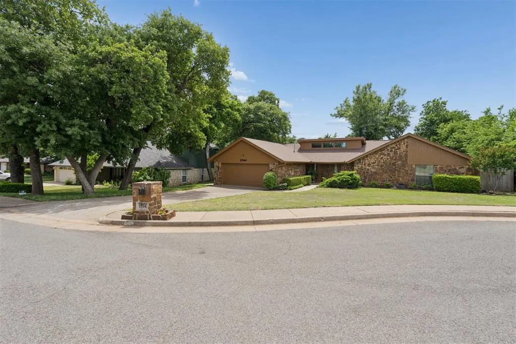 Photo 40 — 1704 Seminole Drive, Edmond, OK 73013