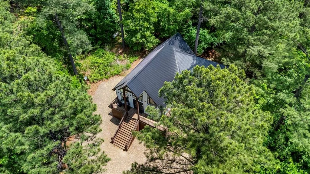 Photo 3 — 422 EAGLE MOUNTAIN Trail, Broken Bow, OK 74728