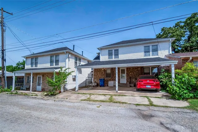 Front exterior — 21501 E 8th Street, Chandler, OK 74834