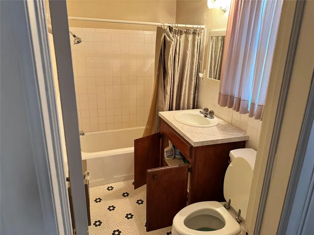 Photo 20 — 21501 E 8th Street, Chandler, OK 74834