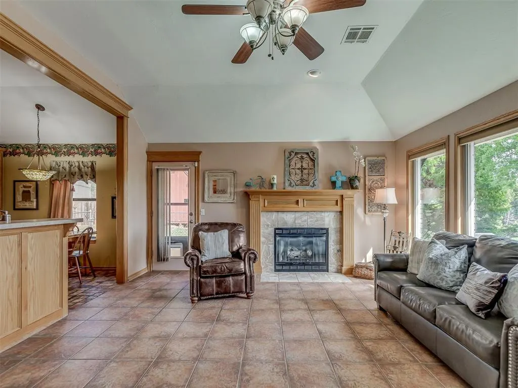 Photo 11 — 1420 Canyon Lake Road, Calumet, OK 73014