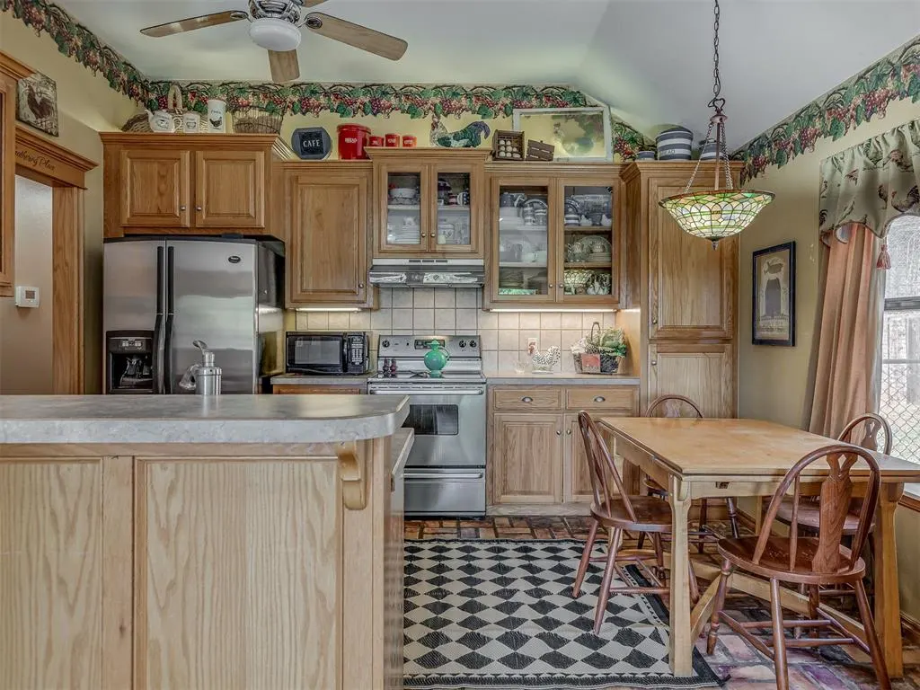 Photo 16 — 1420 Canyon Lake Road, Calumet, OK 73014